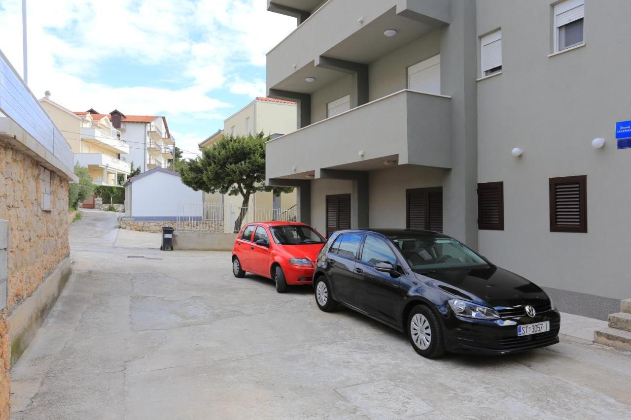 Apartment Nemira 17039A Tice Esterno foto